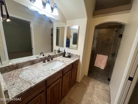 Bath - 15 Mckenzie Ln, Elgin, AZ 85611 photo 3 of 5