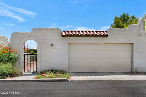 275 E Via Terrenal, Green Valley, AZ 85614