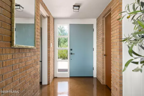 Entry Way - 4560 E River Rd, Tucson, AZ 85718 photo 1 of 4