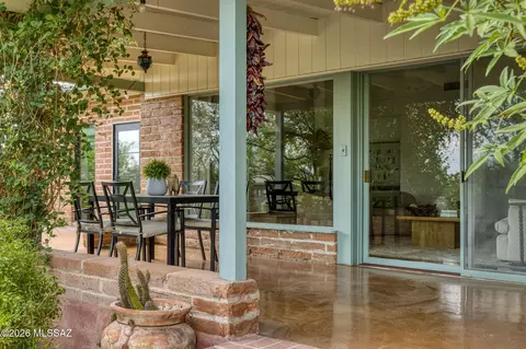 Exterior - 4560 E River Rd, Tucson, AZ 85718 photo 5 of 15