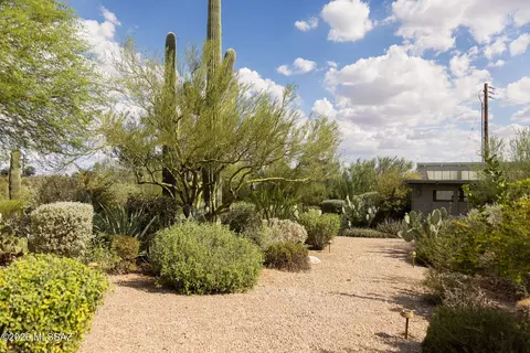Exterior - 4560 E River Rd, Tucson, AZ 85718 photo 15 of 15