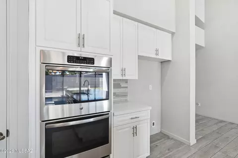 Kitchen - 7540 E Bookmark Pl, Tucson, AZ 85715 photo 2 of 4