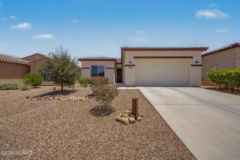 862 N Magellan Scope Trl, Green Valley, AZ 85614