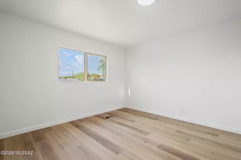 Bedroom - 1534 E Ginter Rd, Tucson, AZ 85706 photo 4 of 5
