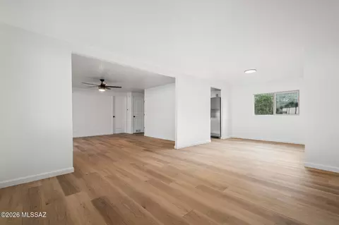 Living - 1534 E Ginter Rd, Tucson, AZ 85706 photo 5 of 8