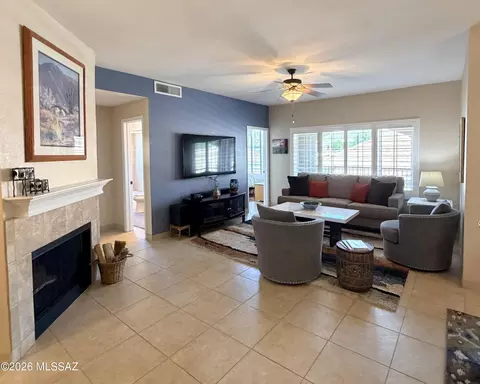 1500 E Pusch Wilderness Dr #5204, Tucson, AZ 85737