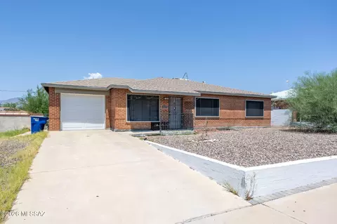 6557 E Cooper St, Tucson, AZ 85710