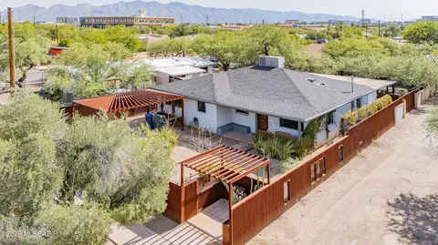 64 N Melwood Ave, Tucson, AZ 85745