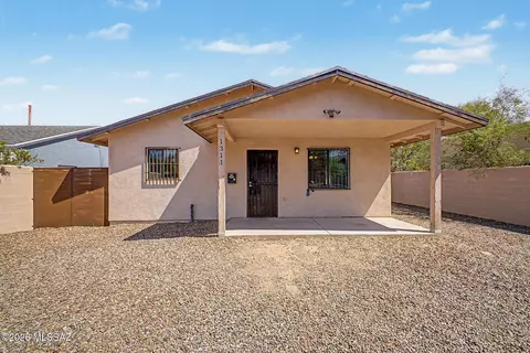 Exterior - 1311 E 10th St, Tucson, AZ 85719 photo 6 of 6