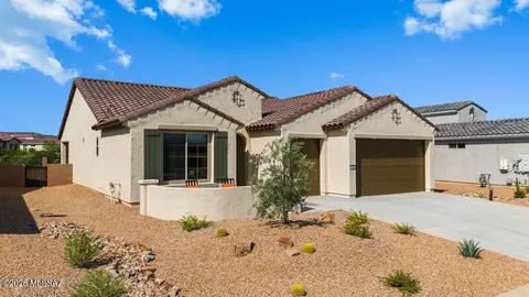 1732 E Hollow Creek Dr, Green Valley, AZ 85614