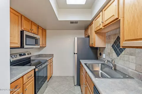 455 W Kelso St #130, Tucson, AZ 85705