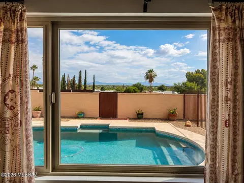 9710 E Celeste Dr, Tucson, AZ 85730
