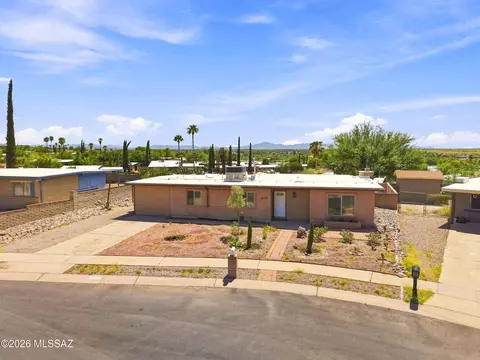 View/Area - 9710 E Celeste Dr, Tucson, AZ 85730 photo 2 of 8