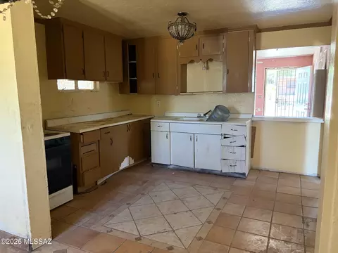 342 W Canada St, Tucson, AZ 85706 photo 2