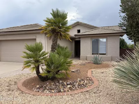 1069 W Ashworth Rd, Green Valley, AZ 85614