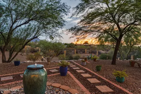 7865 N Via Laguna Niguel, Tucson, AZ 85743