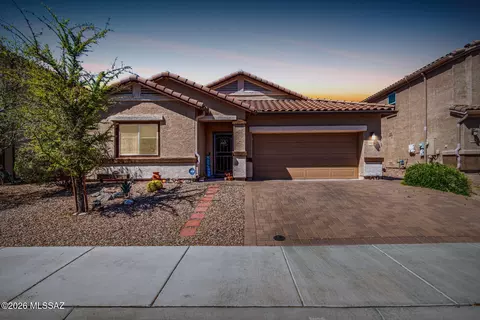 9016 W Hidden Saguaro Trl, Marana, AZ 85653