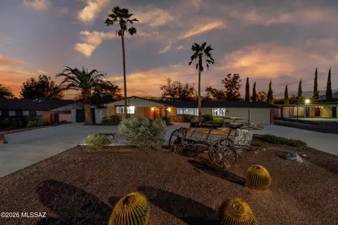 7221 E Sabino Vista Dr, Tucson, AZ 85750