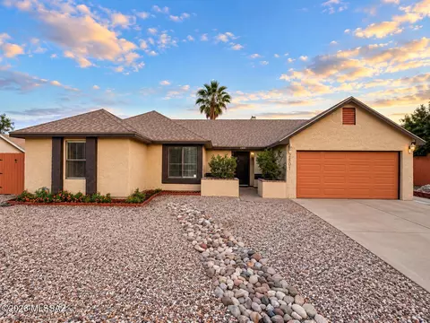2801 W Calle De Dalias, Tucson, AZ 85745