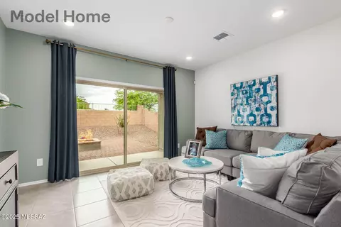 10125 N Camperi Ln, Marana, AZ 85653