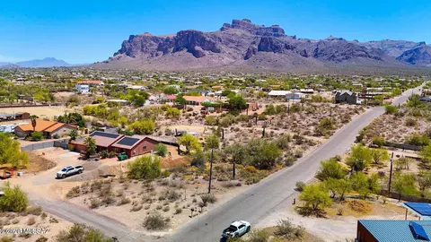 View/Area - 0 N Roadrunner Rd 1 Acre, Apache Junction, AZ 85119 photo 4 of 7