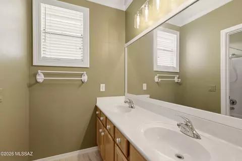 Bath - 7831 E Solace Pl, Tucson, AZ 85750 photo 4 of 5