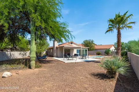 Exterior - 138 Elixir Pl, Oro Valley, AZ 85755 photo 4 of 6