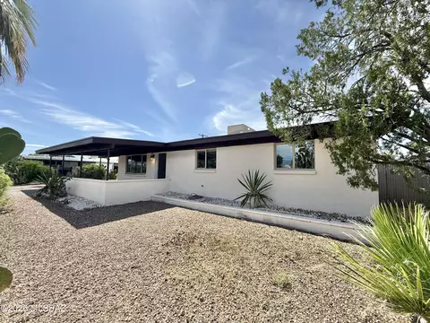 6042 E 33rd St, Tucson, AZ 85711