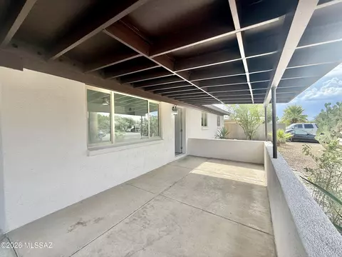 Exterior - 6042 E 33rd St, Tucson, AZ 85711 photo 2 of 8