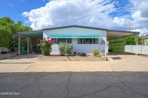 5324 W Flying W St, Tucson, AZ 85713