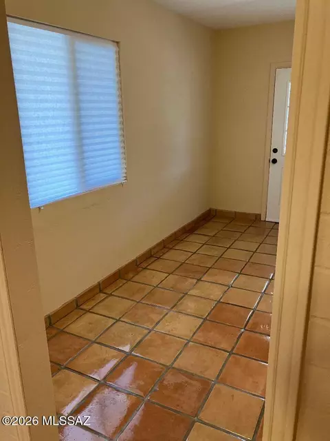 Entry Way - 4544 E 7th St, Tucson, AZ 85711 photo 4 of 4