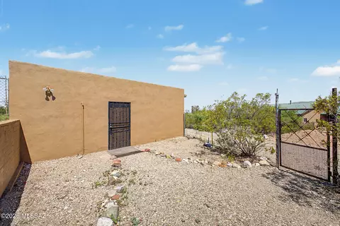 Exterior - 14721 E Colossal Cave Rd, Vail, AZ 85641 photo 8 of 8