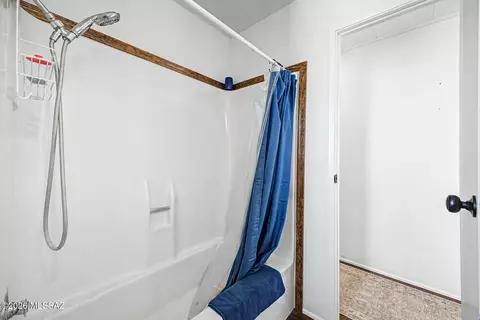 Bath - 14721 E Colossal Cave Rd, Vail, AZ 85641 photo 5 of 5