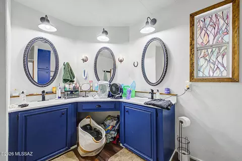 Bath - 14721 E Colossal Cave Rd, Vail, AZ 85641 photo 4 of 5