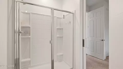 Bath - 10071 S Rolling Water Dr, Vail, AZ 85641 photo 1 of 1