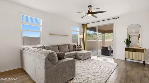 Living - 10071 S Rolling Water Dr, Vail, AZ 85641 photo 3 of 3