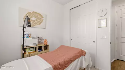 Bedroom - 10071 S Rolling Water Dr, Vail, AZ 85641 photo 4 of 5