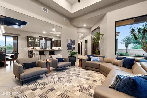 Living - 14738 E Diamond B Ranch Pl, Vail, AZ 85641 photo 2 of 6