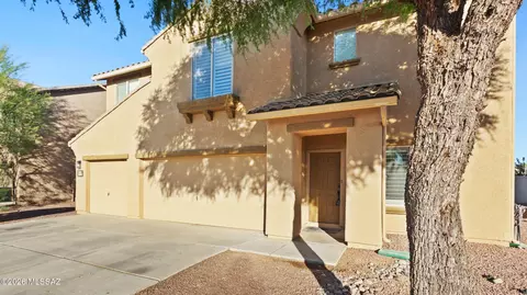 33915 S Colony Dr, Red Rock, AZ 85145