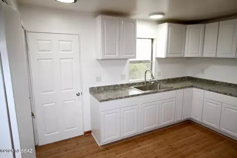 11250 W Pinerose Rd, Tucson, AZ 85743
