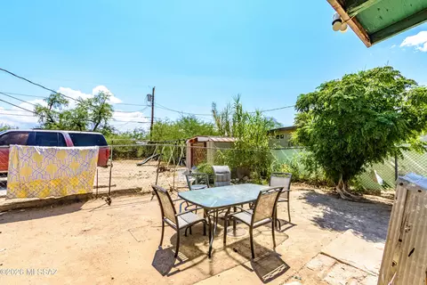 Exterior - 341 W Oregon St, Tucson, AZ 85706 photo 3 of 4
