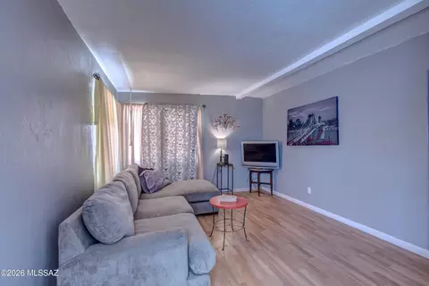 Living - 341 W Oregon St, Tucson, AZ 85706 photo 1 of 1