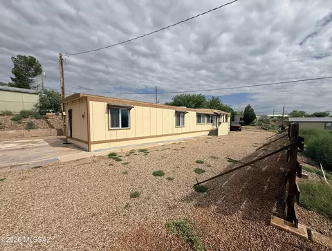 637 E Di Di Anne Dr, Benson, AZ 85602