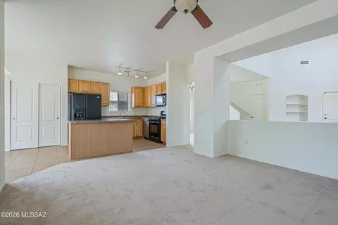 Living - 7793 S Cobble Hill Ct, Tucson, AZ 85756 photo 2 of 9