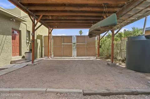 Exterior - 1533 E Spring St, Tucson, AZ 85719 photo 4 of 10