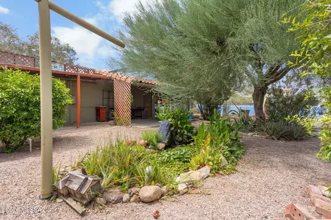 Exterior - 1533 E Spring St, Tucson, AZ 85719 photo 6 of 10