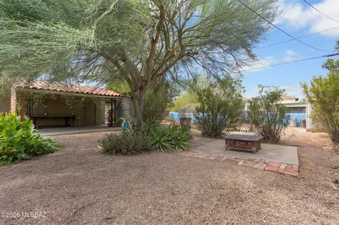 Exterior - 1533 E Spring St, Tucson, AZ 85719 photo 5 of 10