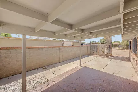 Exterior - 218 Elvado Rd, Tucson, AZ 85756 photo 1 of 3