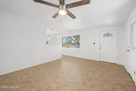 Living - 218 Elvado Rd, Tucson, AZ 85756 photo 1 of 4