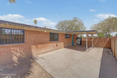Exterior - 218 Elvado Rd, Tucson, AZ 85756 photo 2 of 3